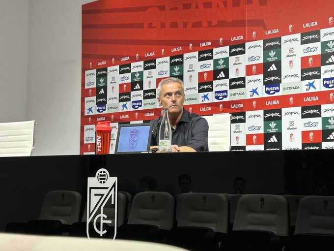 El-técnico-nazarí-reconoció-no-estar-preocupado-por-la-falta-de-gol,-aludiendo-a-que-el-equipo-"tiene-gol"